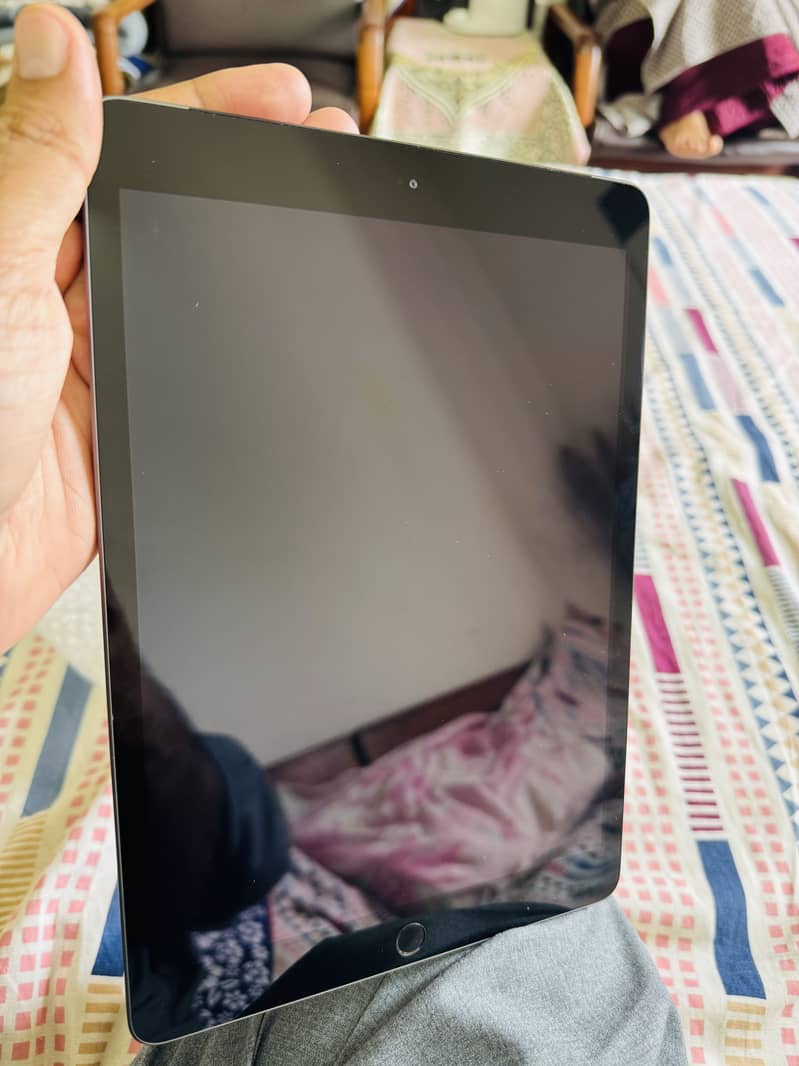 iPad 7th Generation 2
