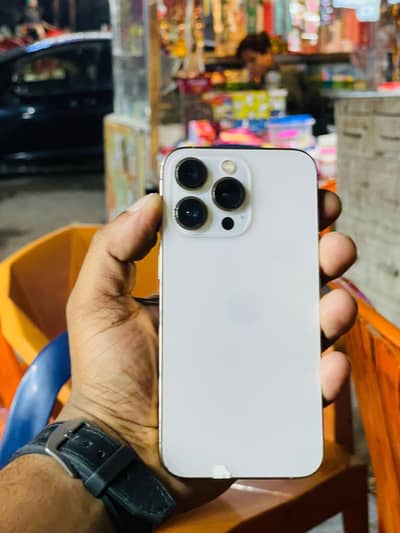 Apple iPhone 13 Pro