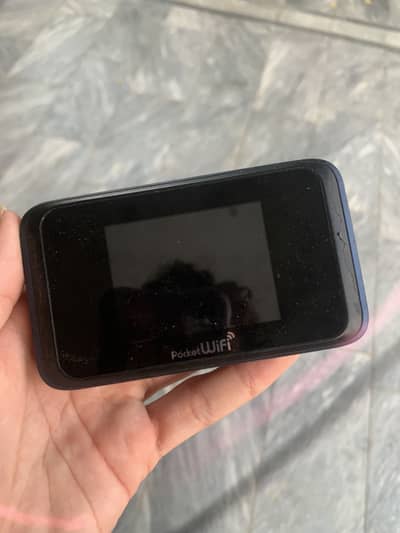 Huawei new pocket WiFi device