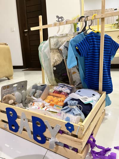 GIFT BASKET