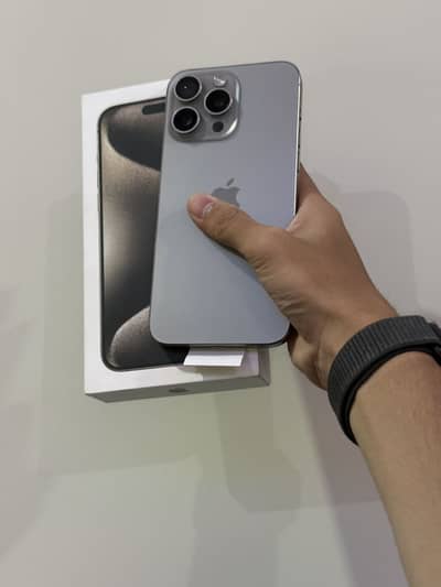 Iphone 15 pro max j. v