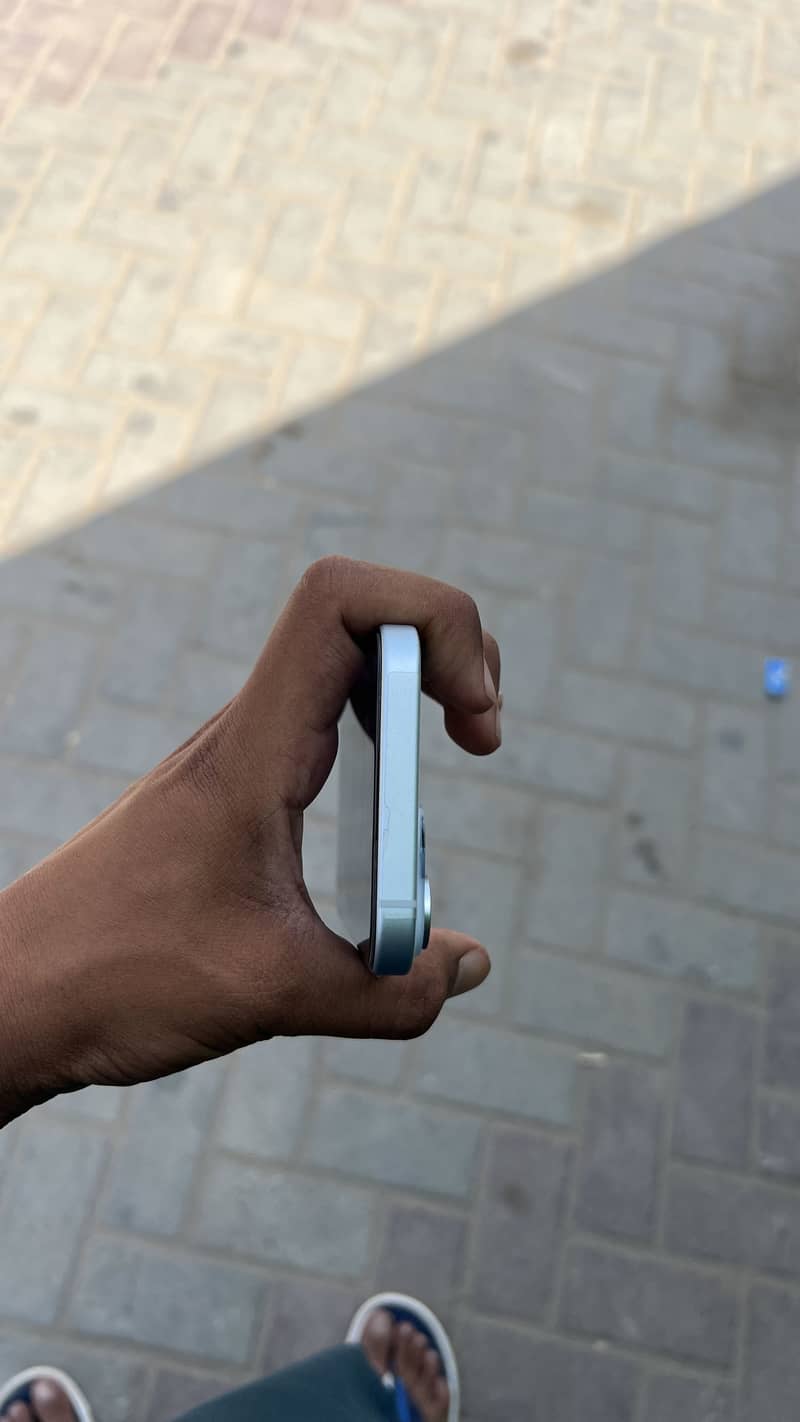 Apple iPhone 15 2
