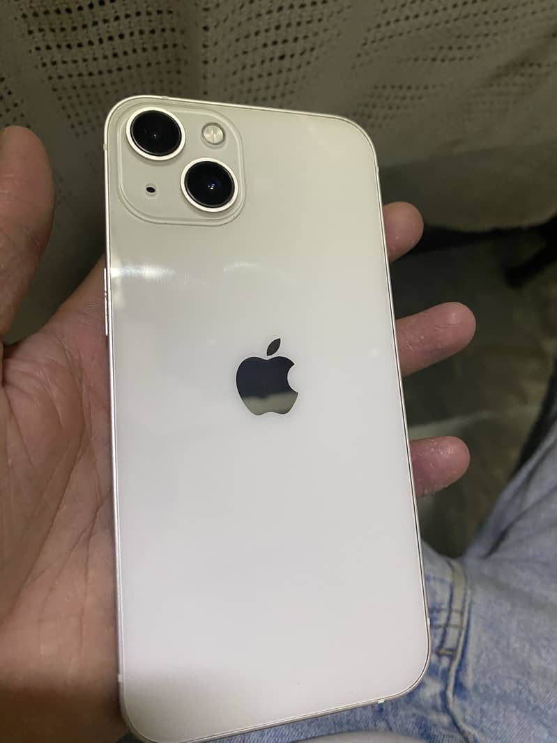 Apple iPhone 13 6