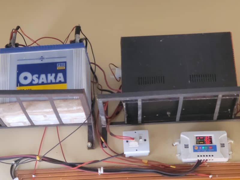 Ups & Battery 2