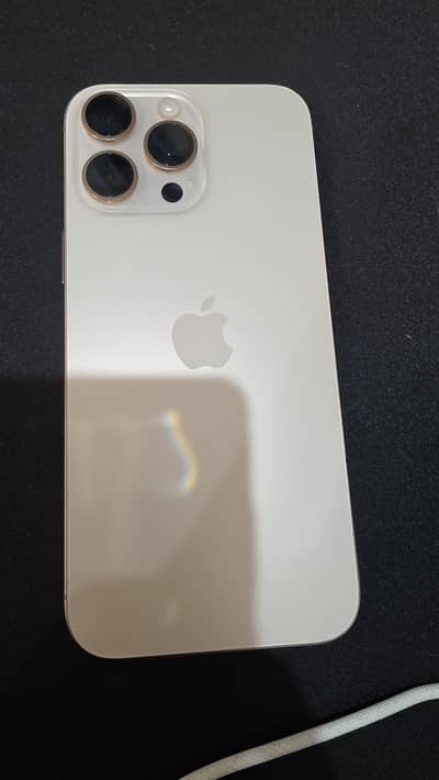 Apple iPhone 16 Pro Max