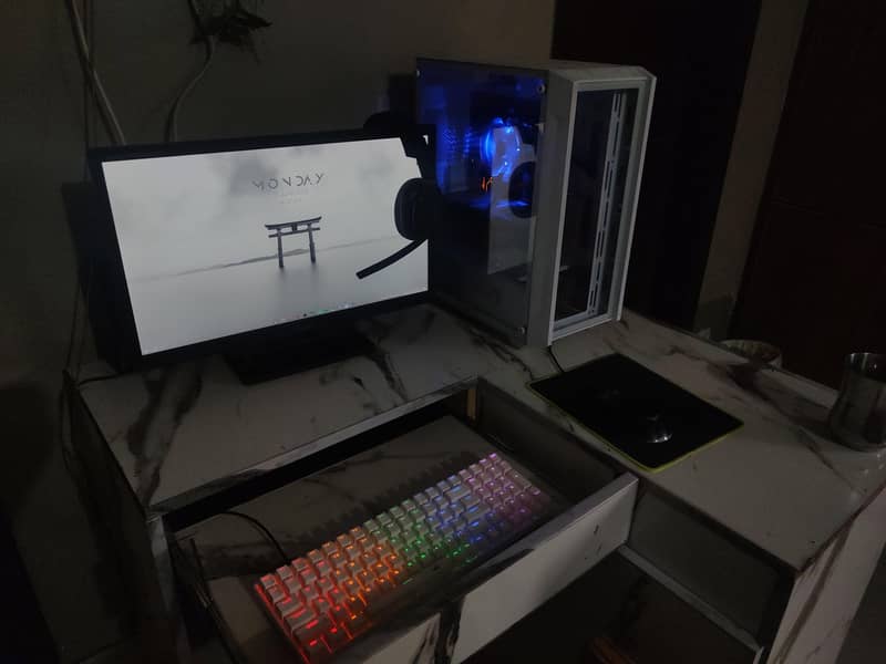 BEST MID RANGE GAMING+EDITING SETUP 0