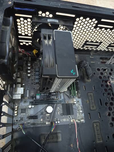 Gaming pcCore i5 12400f 32 gb ram ddr4  gigabyte motherboard b450m  T