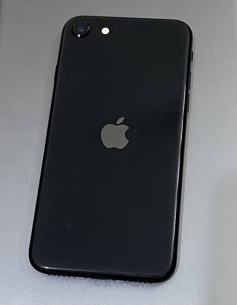 Apple iPhone SE 6