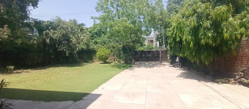 SPACIOUS DOUBLE UNIT HOME 1