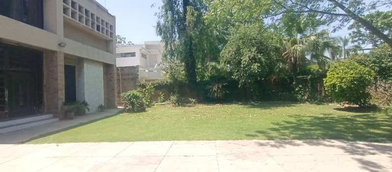 SPACIOUS DOUBLE UNIT HOME 3