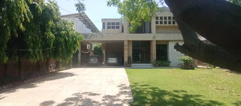 SPACIOUS DOUBLE UNIT HOME 6