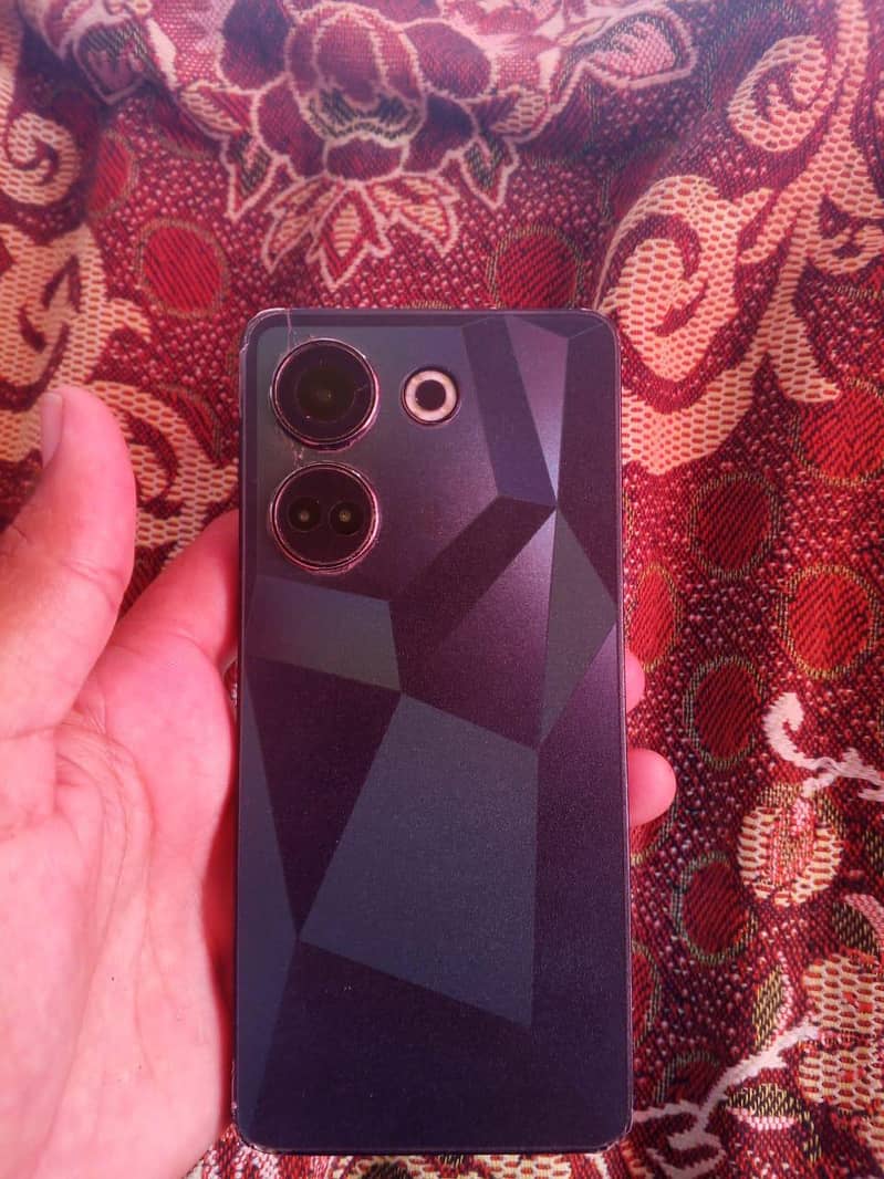 Tacno camon20 1