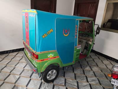 Riksha Driver ki Zrort hy Auto riksha 2025 model