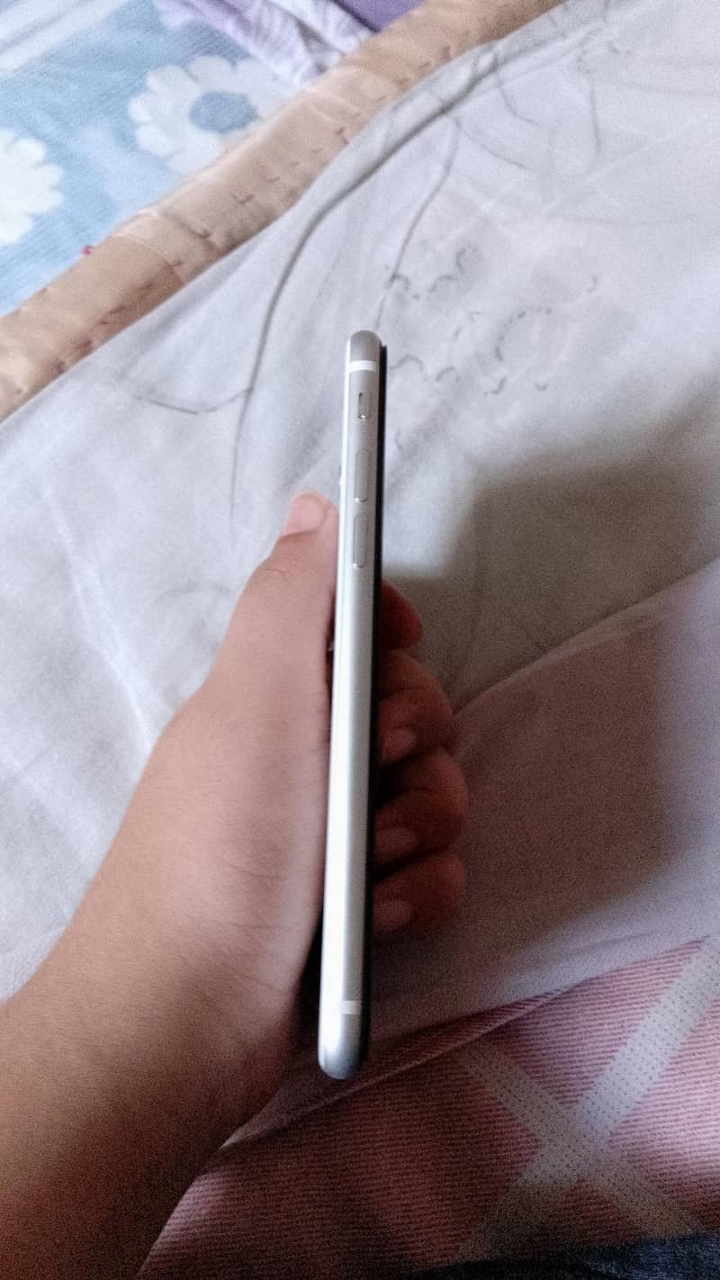 Apple iPhone SE 4