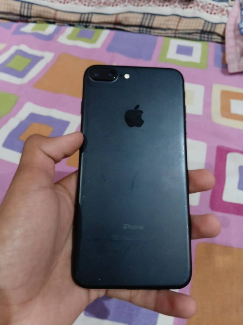 Apple iPhone 7 Plus With Free Type C To Lightning Cable 1