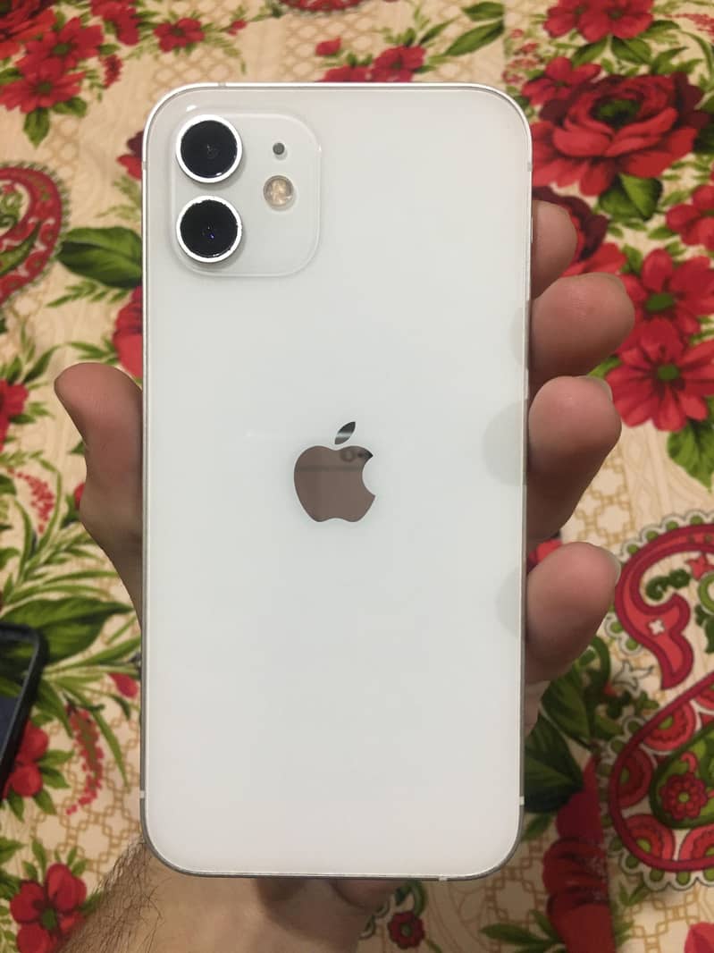 Apple iPhone 12 2