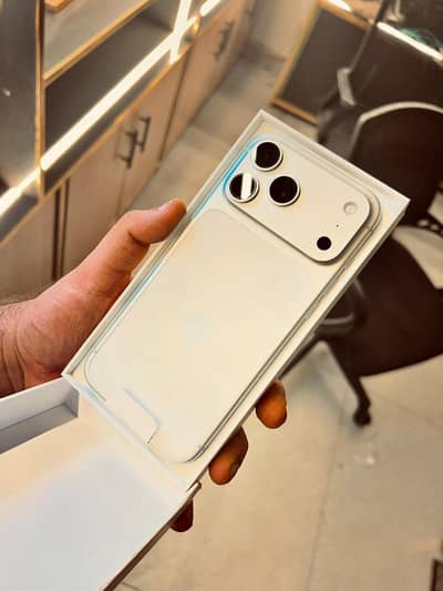 Apple iPhone 17 Pro Max JV