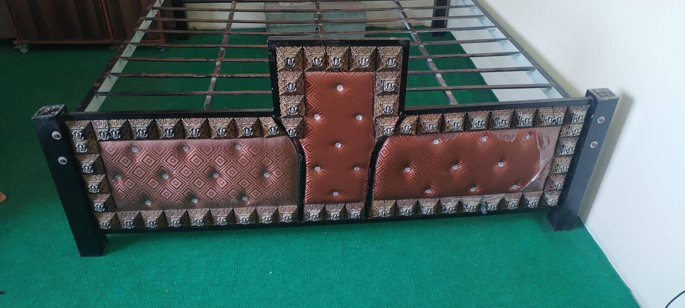 iron bed 3