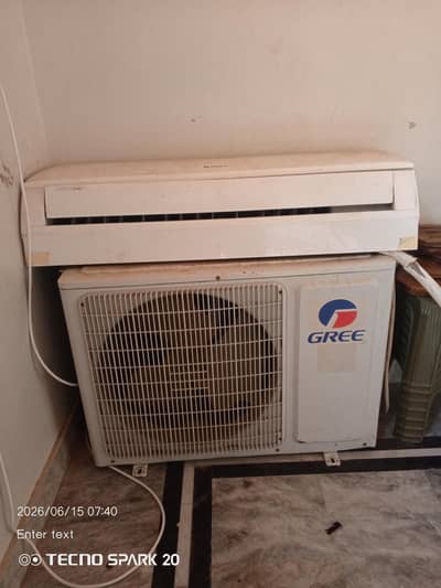 1.5 ton gree ac