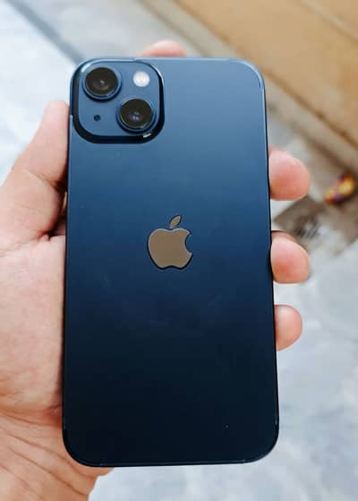 Apple iPhone 13