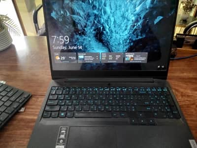 gaming laptop Lenovo