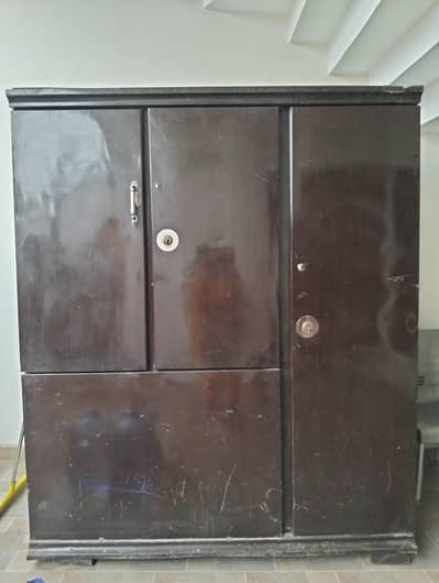 Iron big size Razai/quilt Storage SafeAlmari,/Paata