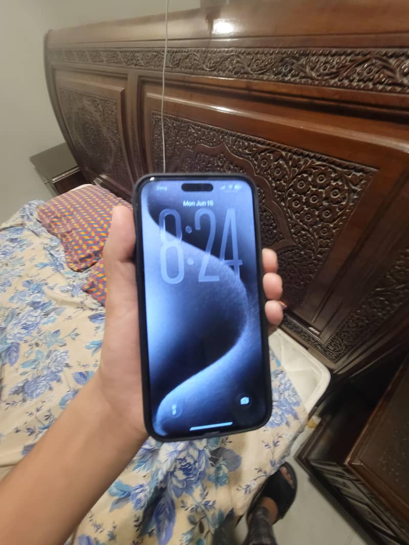 Apple iPhone 15 Pro Max 7