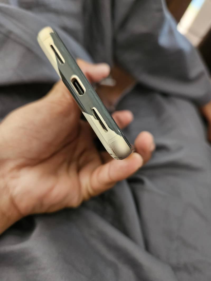 Google Pixel 8 3
