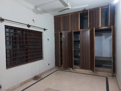 3 bedroom upper portion available For Rent gulistan colony rawalpindi