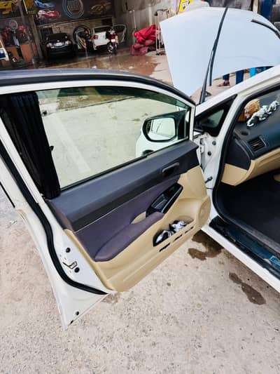Honda Civic Oriel 2009