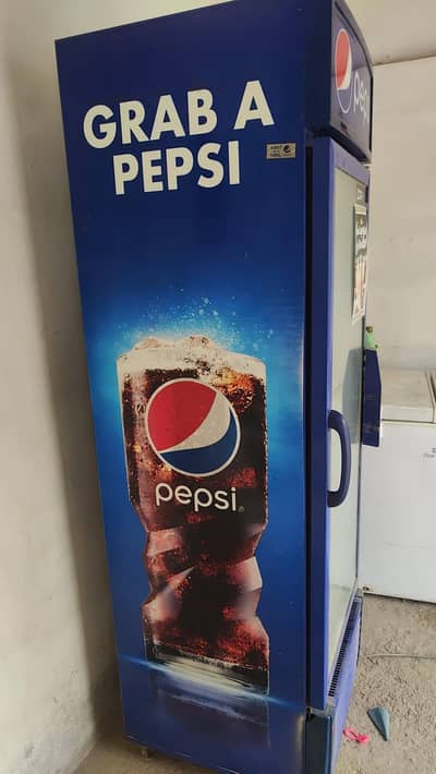 Pepsi 400 ltr chiller