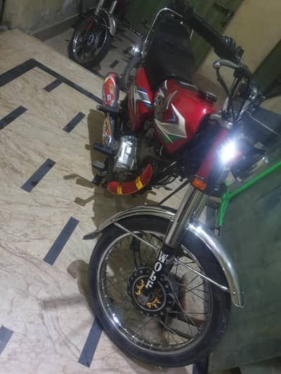 Honda CG 125 / total genuine/ Document Complete