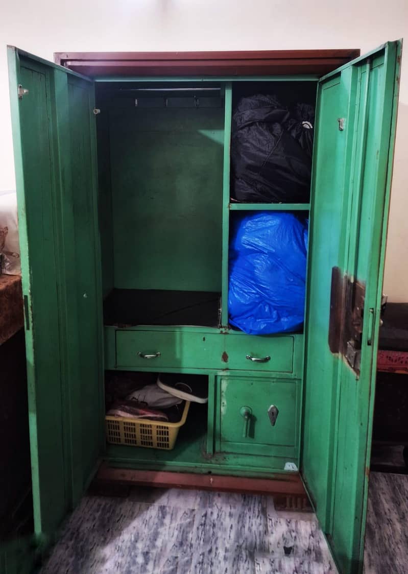 wardrobes 1