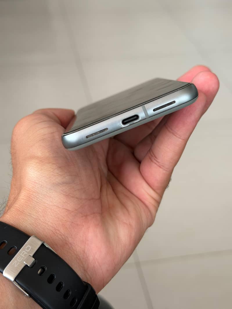 Google Pixel 8 1