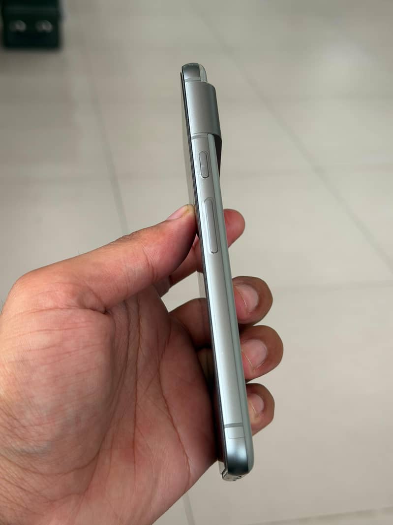 Google Pixel 8 3