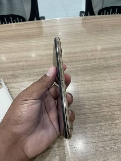 I phone xs max 256GB