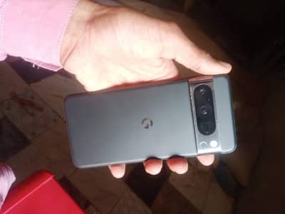 Google Pixel 8 Pro