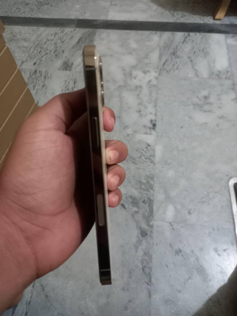 Apple iPhone 12 Pro Max 9