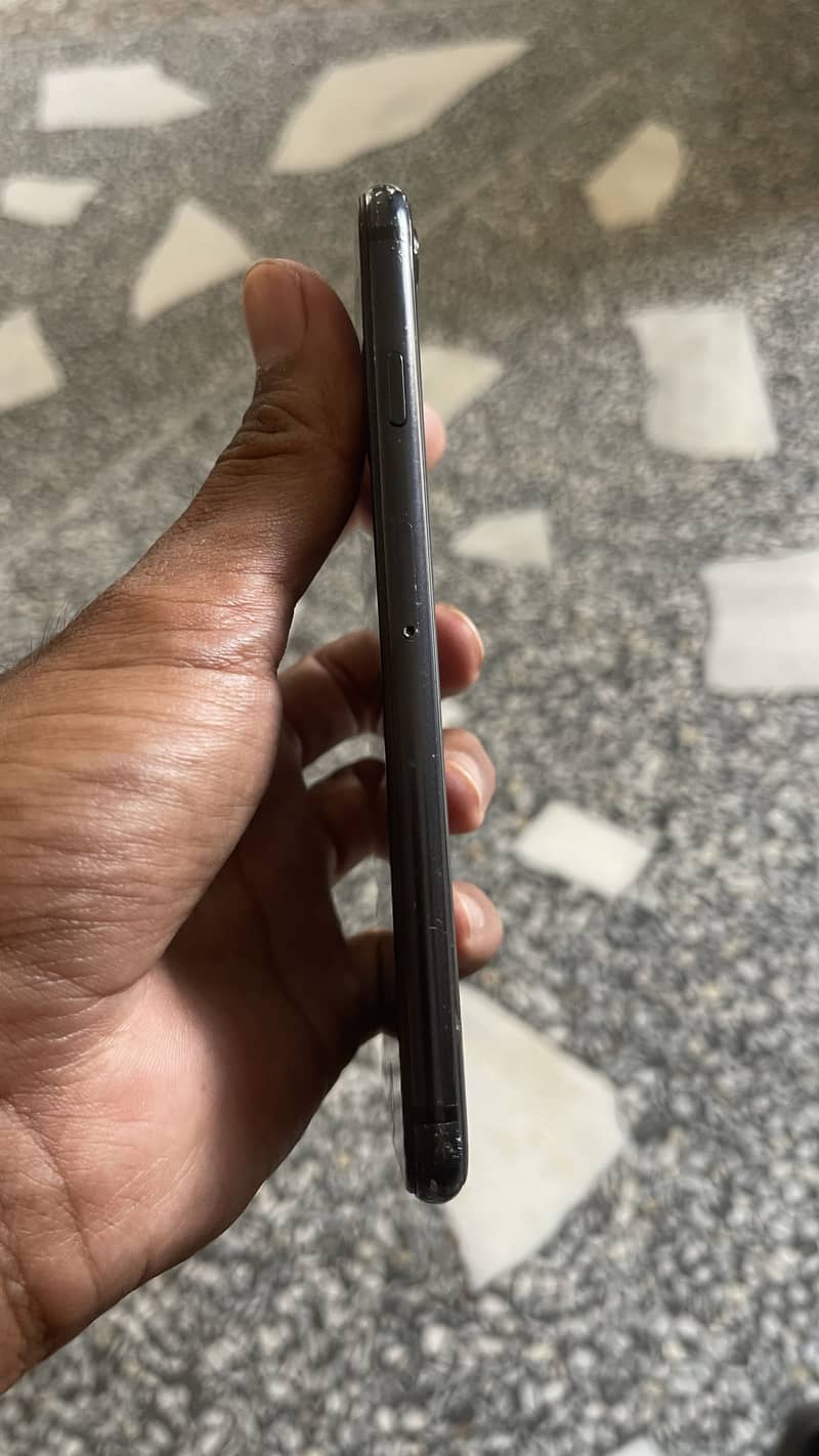 Apple iPhone SE 6