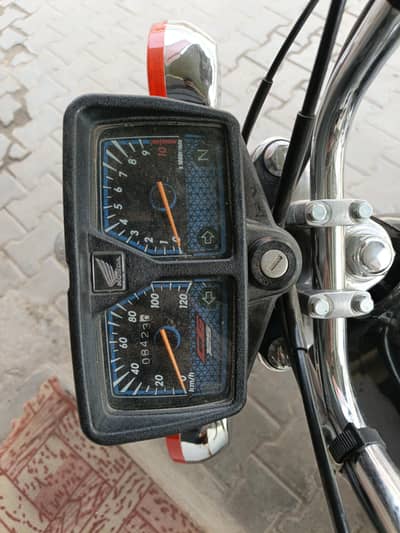 125  for sale bike ok hai original tanki tape pery hai