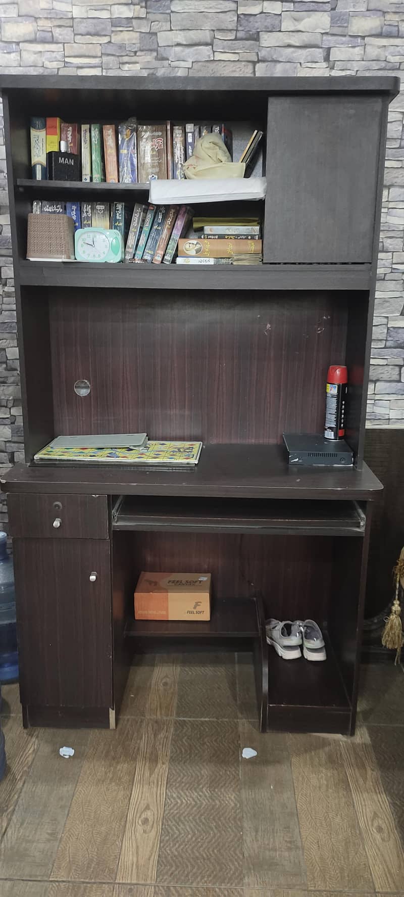 Computer Table 1