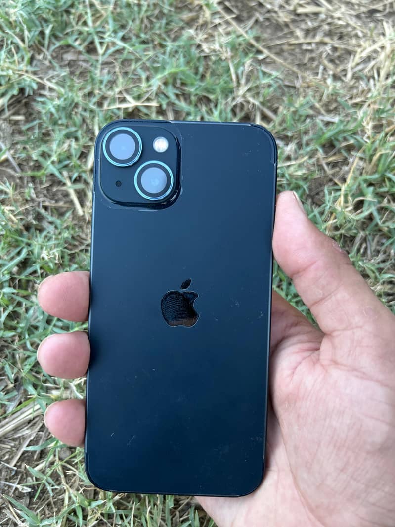Apple iPhone 13 5