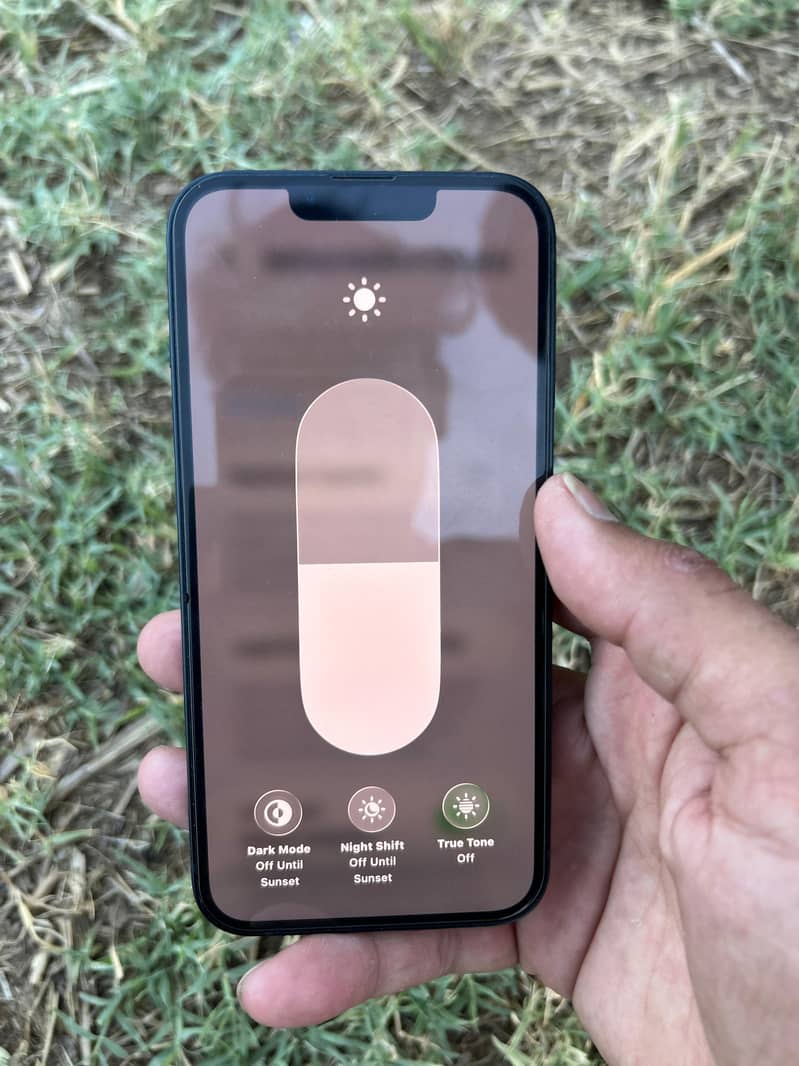 Apple iPhone 13 6