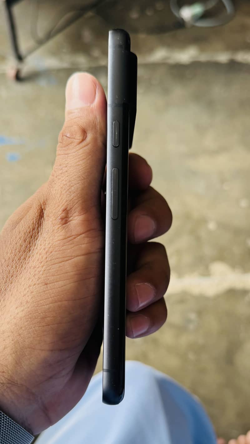 Google Pixel 8 5