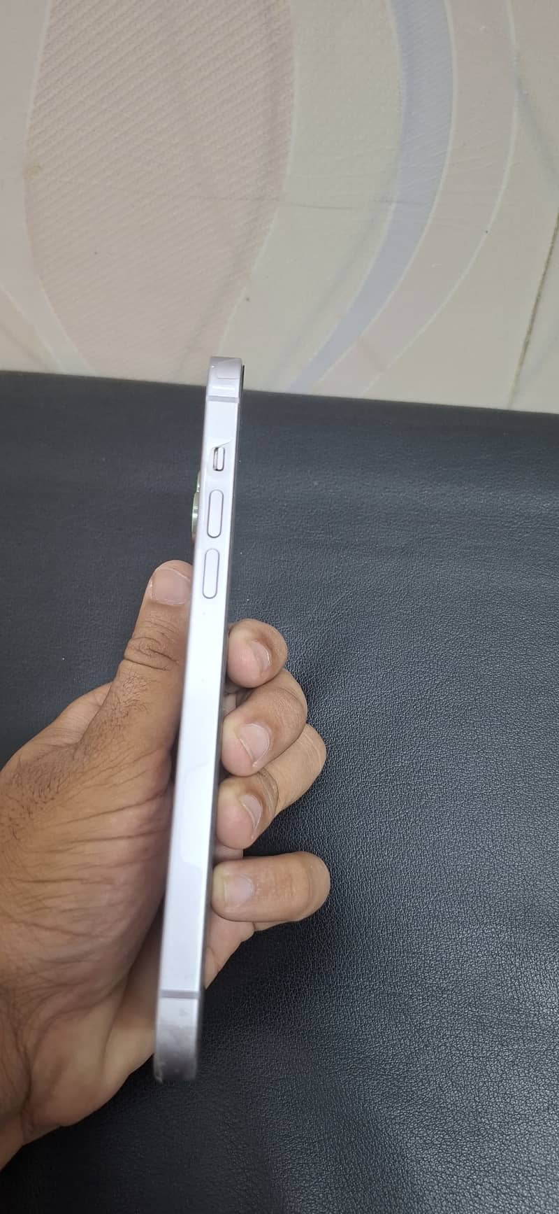 Apple iPhone 14 plus 3