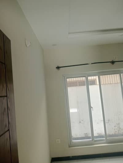 4marla 3beds TV lounge kitchen attached baths Brand New house one unit for rent in G 13 4 islamabad