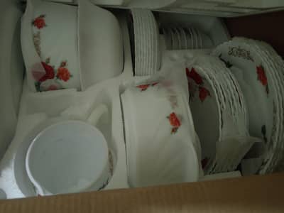 Corolley 72 PCS Dinner Set - Brand New - Original