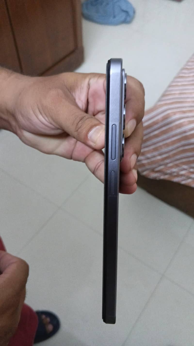 Realme C75 5