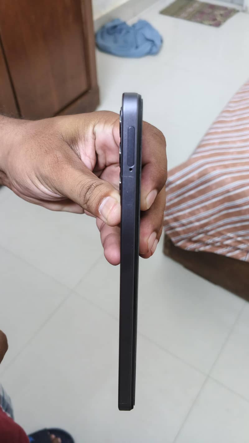 Realme C75 6