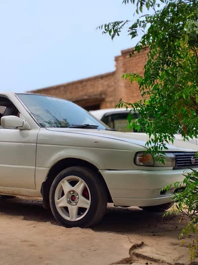Nissan Sunny